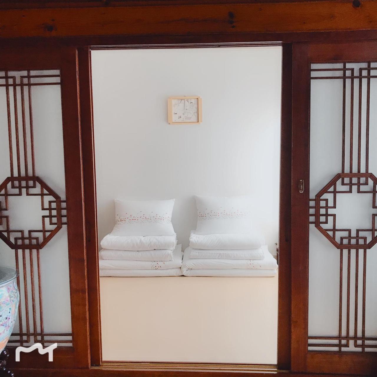 Hanok Guesthouse Suni Seoul Exteriör bild